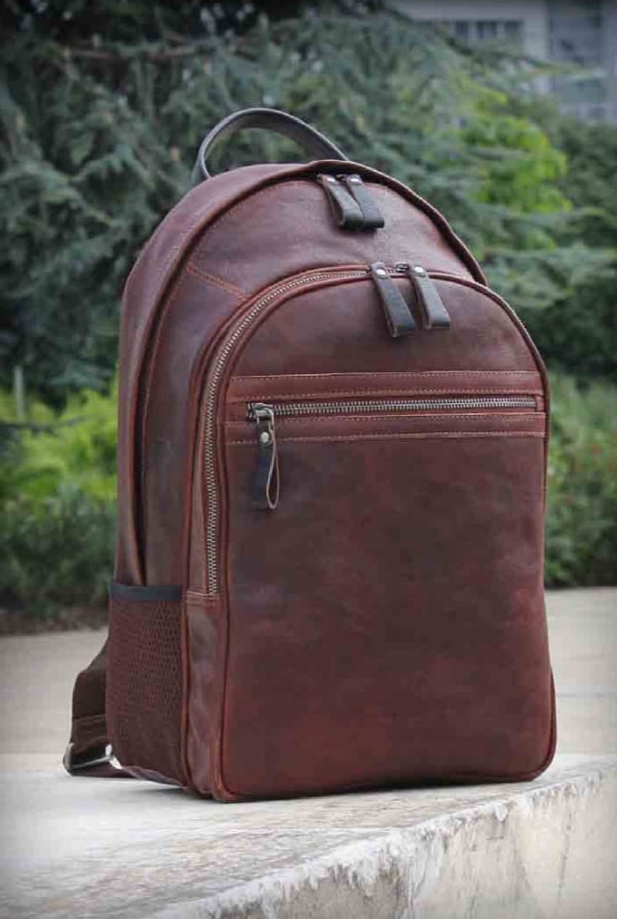 ASHWOOD - Zip Backpack Rucksack - Milled VT Leather - Stratford Collec –  The Real Handbag Shop