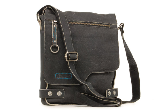 ASHWOOD - Cross Body Bag - Kindle / iPad / Tablet Size - Small Shoulder / Messenger Bag - Distressed Leather - CAMDEN 8352 - Black