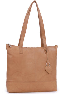 GIGI -- Women's Large Leather Tote - Shopper / Shoulder Bag - OTHELLO 9101 - with heart keyring charm - Tan